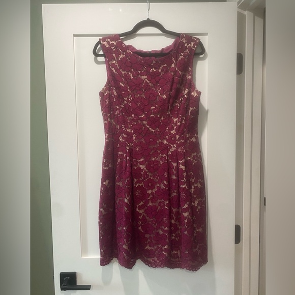 Vince Camuto Lace Dress - Picture 7 of 8